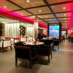 Asia Bar: Predictable Menu, Surprising Dessert