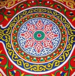 El Shader: Tiny Chairs and Big Taste