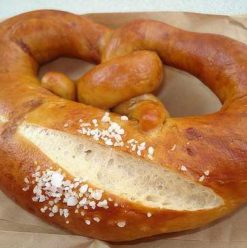 Postres Flamenco Bakery: Bread, Pretzels, and Cookies Oh My!