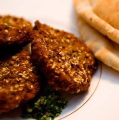 Kazaz: Downtown Cairo’s Hub For Cheap Fast Food