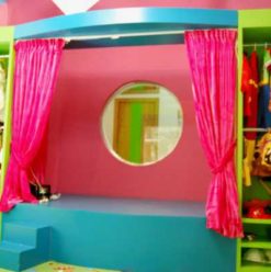 Mom’s: Play Time for Mom and the Little One