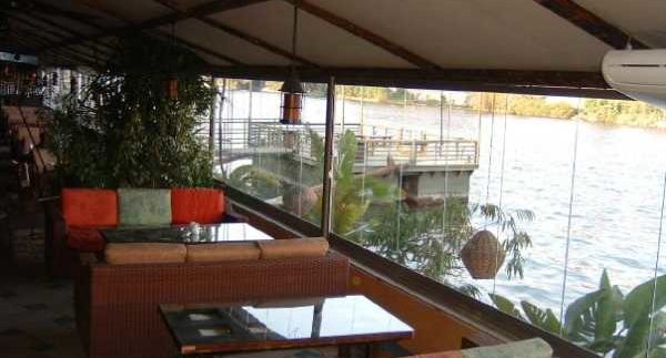 Bon Bini: Beautiful Nile-side Location for the Teeny Boppers