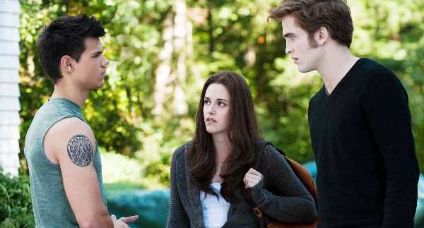 The Twilight Saga’s Eclipse: Caught in a Sharp Love Triangle