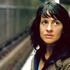 Tracy Bonham: Masts of Manhatta