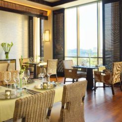 Win! Dinner for Two at Fairmont Nile City’s Mondays @ Saigon