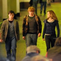 Harry Potter and the Deathly Hallows: Part 1: The End Begins