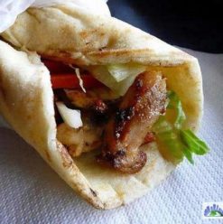 Taza: Popular Egyptian Shawerma in Dokki