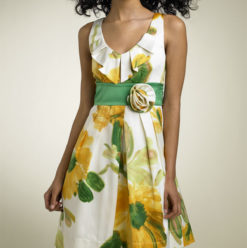 دريس فور ليس: محل ملابس وإكسسوارات جديد في طيبة مول