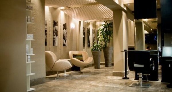 Chez Richard: Stylish Salon with Shabby Service in Mohandiseen