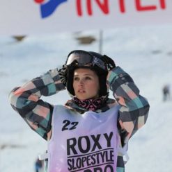 Chalet Girl: Charming But Predictable Snowboarding Rom-Com