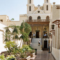 الكنيسة المعلقة: شوف واعرف أقدم كنيسة فى مصر