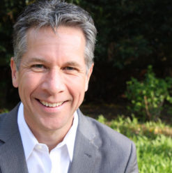 Kevin Maney:Trade-Off: Why Some Things Catch On, and Others Don’t