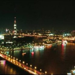 دليل أحداث نهاية الأسبوع: عمر خيرت ورمزي يسى وبلاك تيما وأكشن سيارات وميكروفون مفتوح