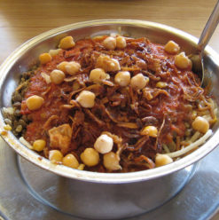 كشري أبو عماد: كشري وطواجن مكرونة في ميدان الجيزة