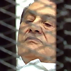 محاكمة مبارك بشهادة السيدة نفيسة: شكاوي الغلابة في صندوق النذور