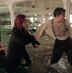 Titanic 3D: الرومانسية تحتضر