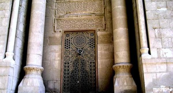 Al Rifai Mosque: Cairo’s Islamic & Monarchical Past