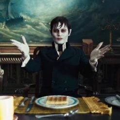 Dark Shadows: Beautiful but Dull Comedy