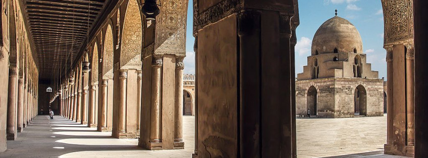 مسجد أحمد بن طولون.. تحفة إسلامية بهندسة مسيحية