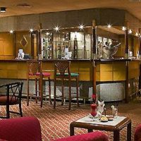 Corniche Bar: Gloomy Bar in Sofitel Maadi Towers