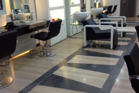 Pace e Luce: Modern Salon Heliopolis