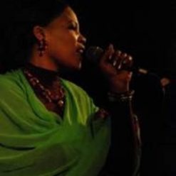 موسيقى وأغاني من السودان في مكان