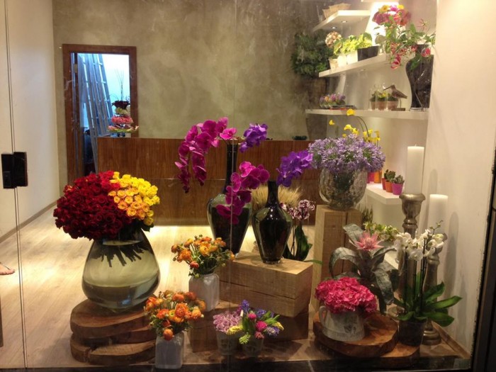 Flower Power: Stunning Flowers, Disappointing Shop at Downtown Katameya ...
