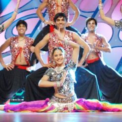 ورشة رقص هندي بميزان