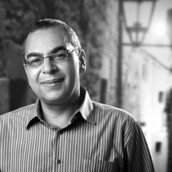 الكاتب أحمد خالد توفيق في صالون بيت السناري