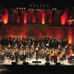 المهرجان الثالث والعشرون للموسيقى والغناء بقلعة صلاح الدين: حفل أوركسترا القاهرة الاحتفالي