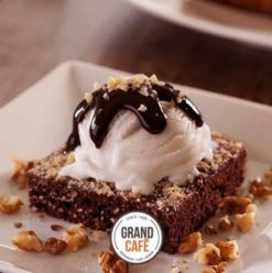 Grand Cafe: Comfy Outdoor Dining in New Cairo