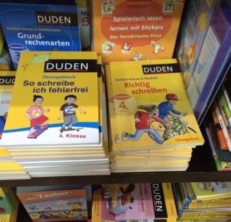 مكتبة آدم: أفضل مكتبة تلاقي فيها كتب أطفال بكل اللغات في المعادي