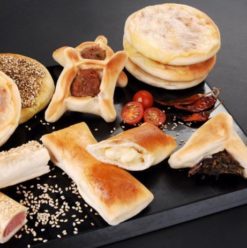 منقوشة: الفطائر اللبنانية وفرع جديد فى أمريكانا بلازا الشيخ زايد