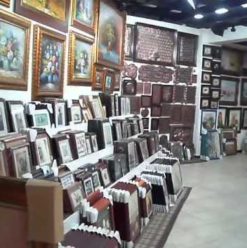 كادر: براويز ولوحات فنية مبتكرة في المعادي