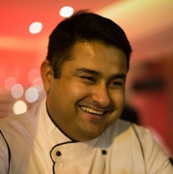 We Met the Chef Behind Cairo’s Newest Resto-Bar & Lounge: India along the Nile