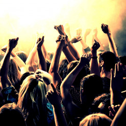 Cairo Weekend Guide: Amr Diab, Sébastien Léger, Ghalia Benali & More…