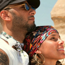 Alicia Keys Gives Egypt an Amazing Shout-Out!