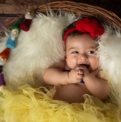 إيمان أحمد.. حكاية مصورة مصرية كاميرتها بتضحك للملائكة