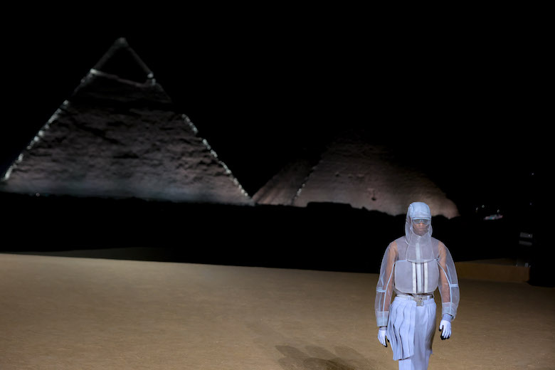 Dior Men's Designer Kim Jones Staged a Runway Spectacle Against the  Backdrop of the Ancient Egyptian Pyramids of Giza