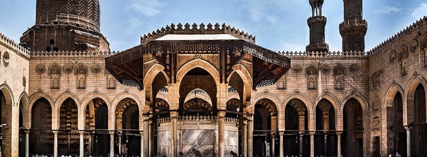 “السلطان المؤيد شيخ”.. مسجد تاريخي في القاهرة كان في الأصل سجن!