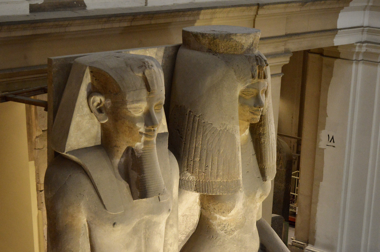 قصص الحب في متاحف مصر.. رومانسية عمرها آلاف السنين