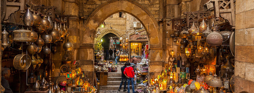منهم سوق ديانا والأزبكية.. رحلة لـ13 سوق تاريخي في القاهرة