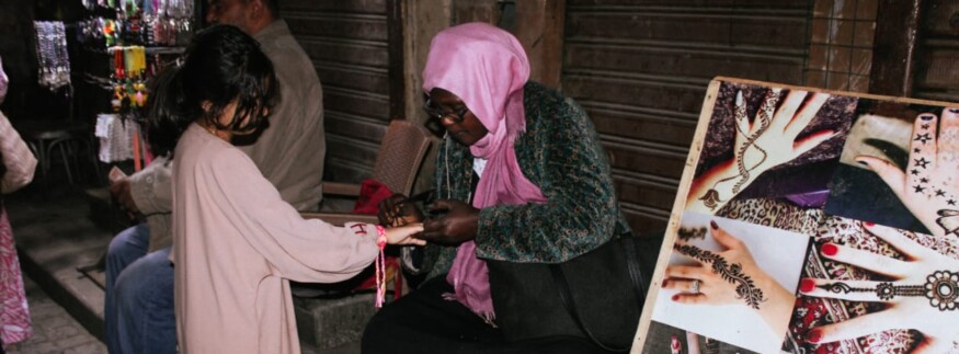 حنة “أم المؤمنين” في شارع المعز
