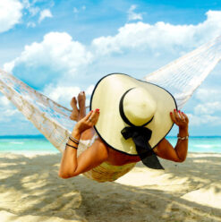 بوركيني أو بيكيني.. أماكن لشراء ملابس بحر مميزة في القاهرة