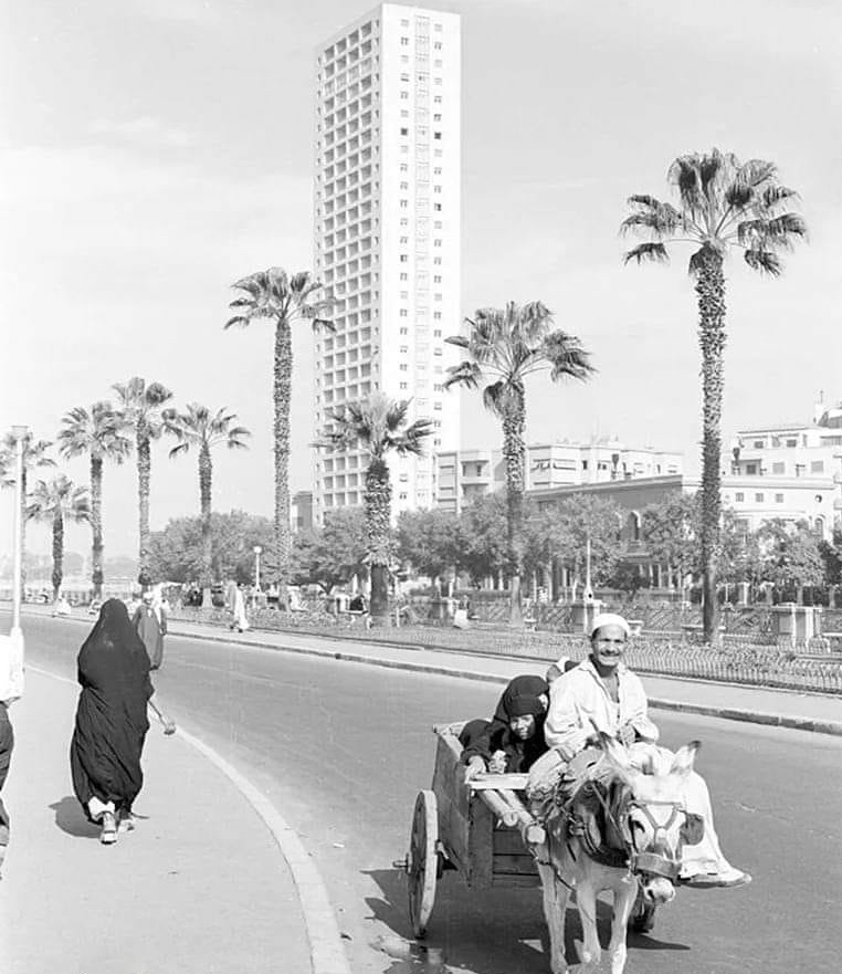 صورة من حي جاردن سيتي بالقاهرة عام 1959م وبتظهر فى الصورة عمارة بلمونت.
