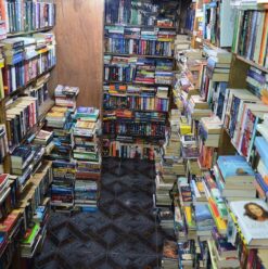 غير سور الأزبكية.. أماكن مميزة تشتري منها كتب مستعملة