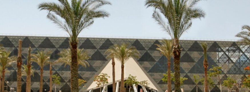 تجربة ممتعة على قد سنهم.. دليلك لجولات الأطفال بالمتحف المصري الكبير