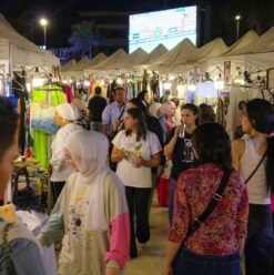 Local Markets and Bazaars in Cairo: Clothes, Accessories, Makeup, and More