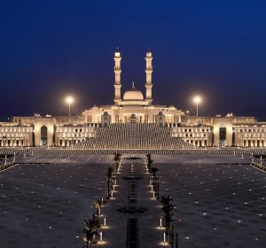 مسجد مصر بالعاصمة الإدارية: تحفة العمارة الإسلامية الحديثة وثالث أكبر مساجد العالم
