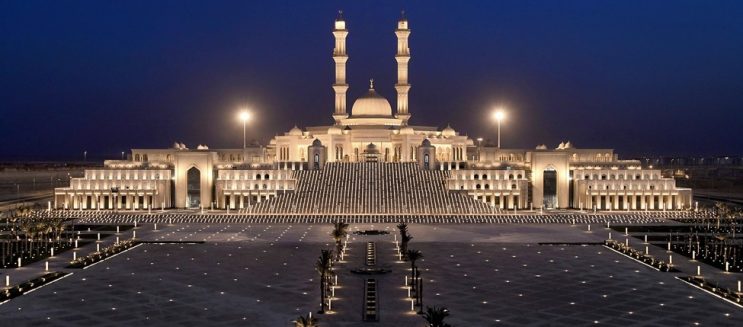 مسجد مصر بالعاصمة الإدارية: تحفة العمارة الإسلامية الحديثة وثالث أكبر مساجد العالم
